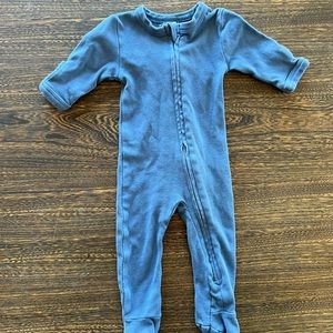 Kate Quinn Zipper Sleeper